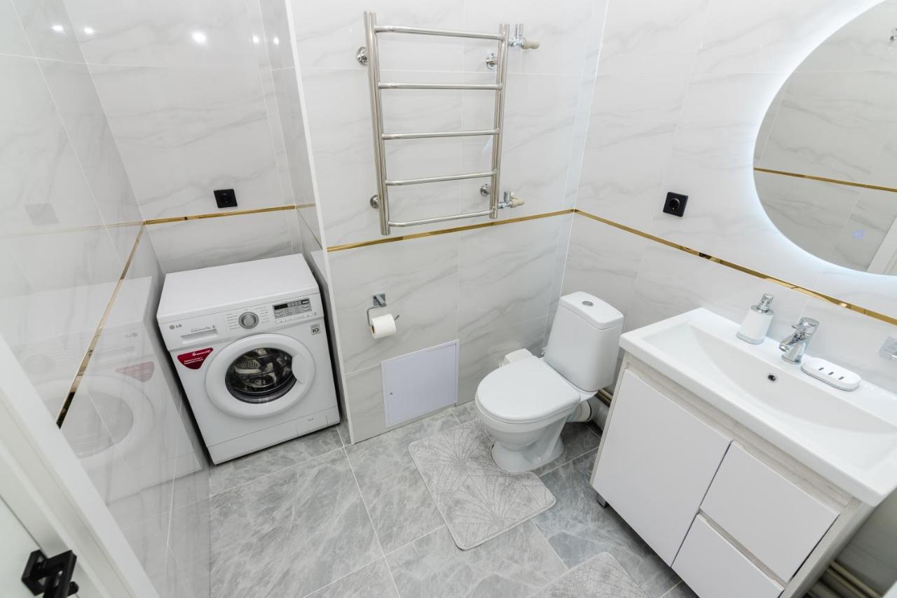 Heaven 10 Apartment Almaty Exterior photo
