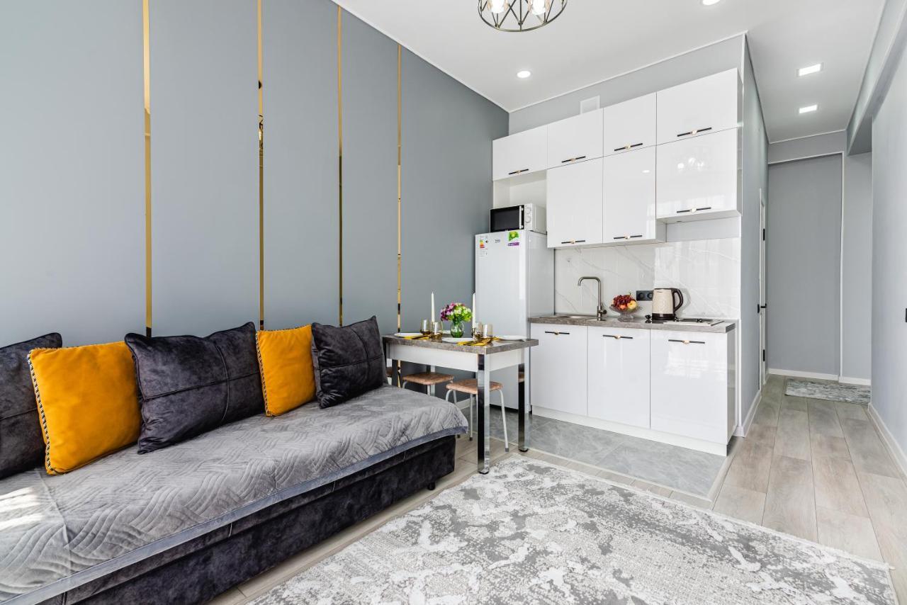Heaven 10 Apartment Almaty Exterior photo